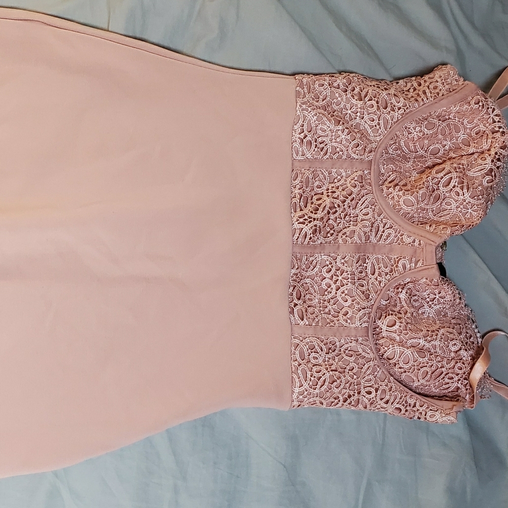 Dress / robe